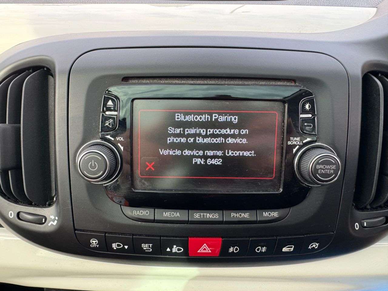 2014 FIAT 500L 2014 FIAT 500L