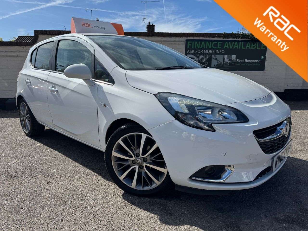 A 2017 VAUXHALL CORSA 1.4i ecoFLEX Diamond Hatchback 5dr Petrol Manual Euro 6 (90 ps) A 2017 VAUXHALL CORSA 1.4i ecoFLEX Diamond Hatchback 5dr Petrol Manual Euro 6 (90 ps)