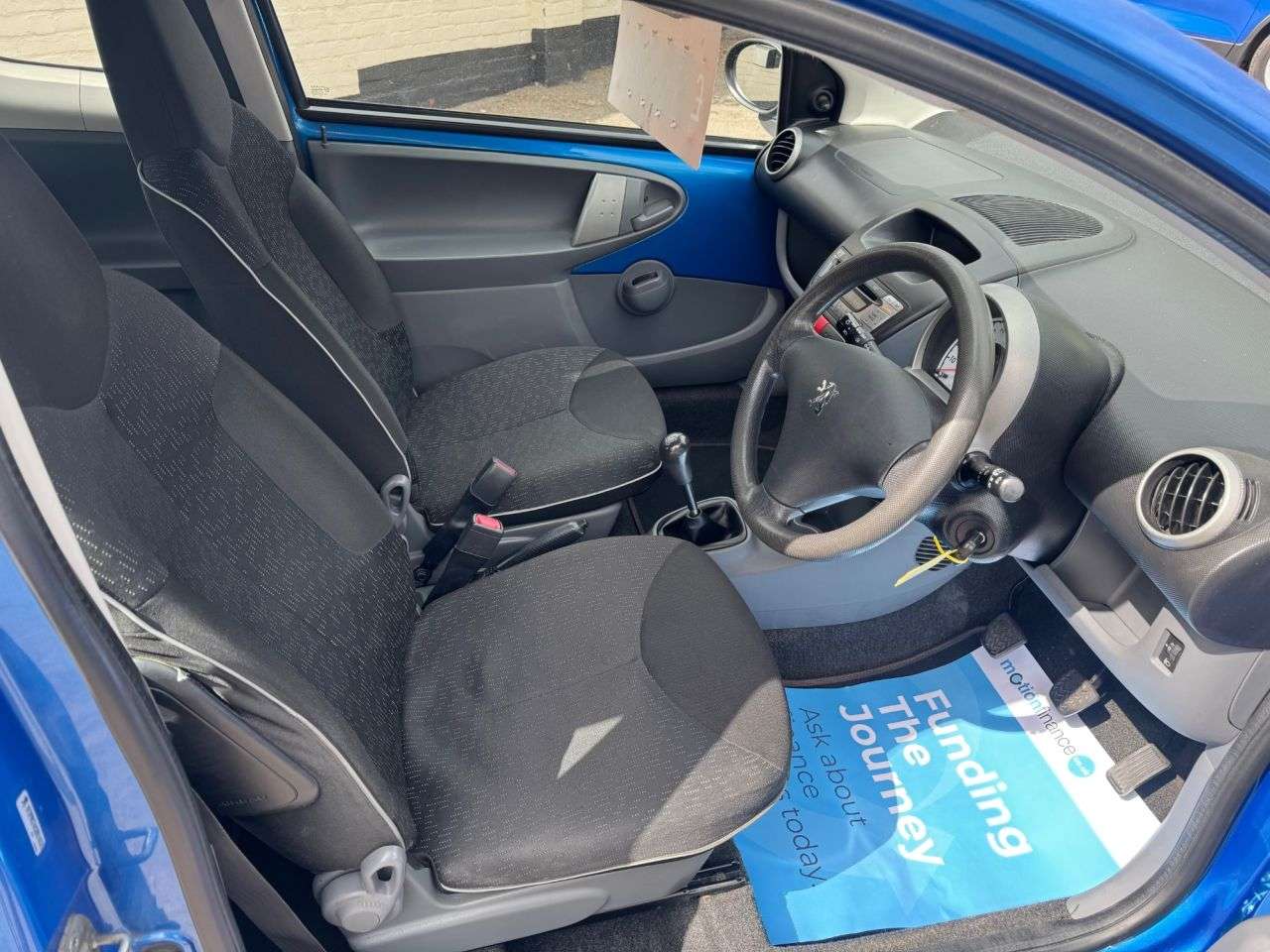 2010 PEUGEOT 107 2010 PEUGEOT 107