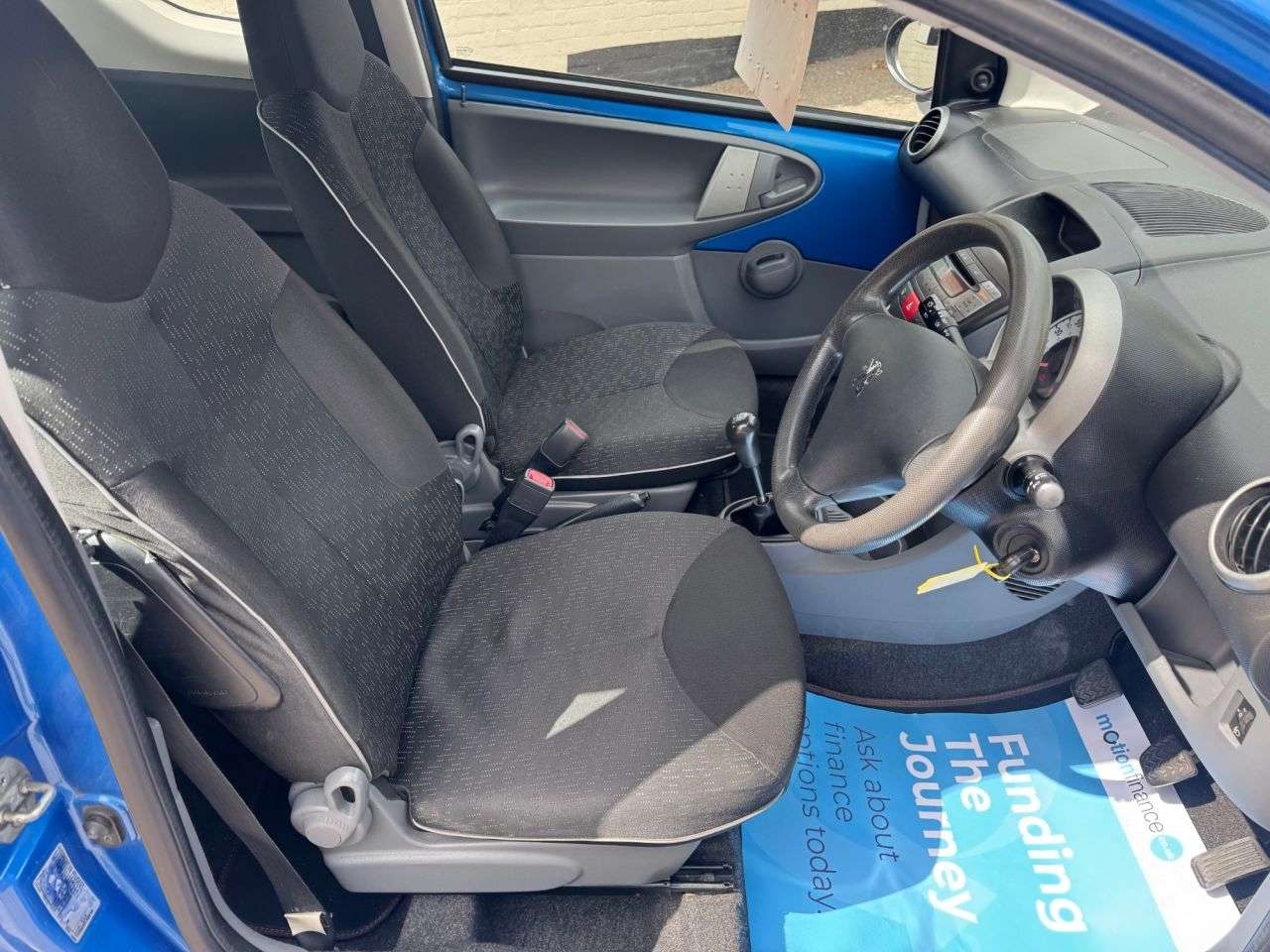 2010 PEUGEOT 107 2010 PEUGEOT 107