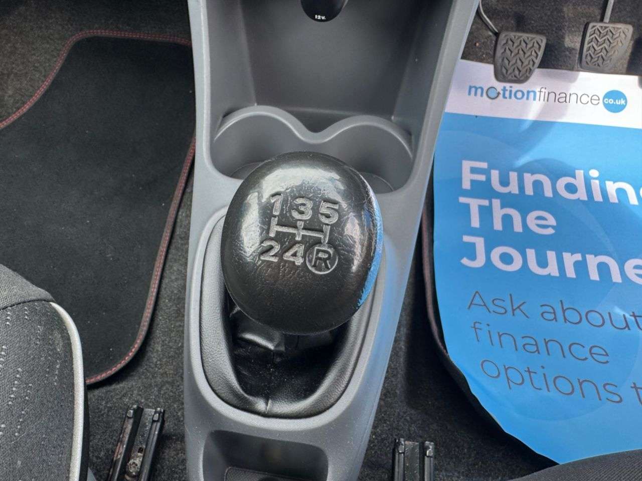 2010 PEUGEOT 107 2010 PEUGEOT 107