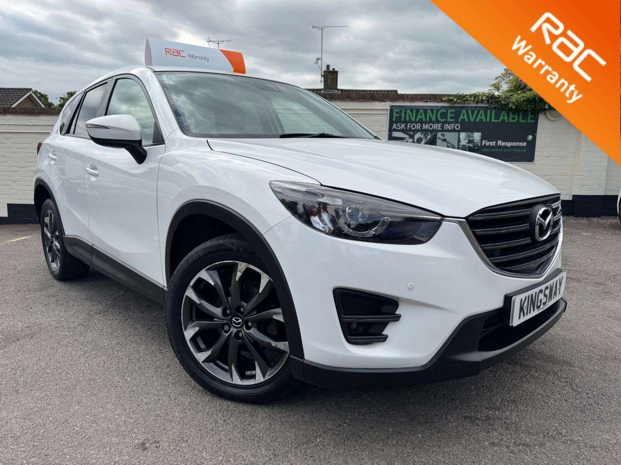 A 2017 MAZDA CX-5 2.2 SKYACTIV-D Sport Nav SUV 5dr Diesel Manual Euro 6 (s/s) (150 ps) 6 MONT A 2017 MAZDA CX-5 2.2 SKYACTIV-D Sport Nav SUV 5dr Diesel Manual Euro 6 (s/s) (150 ps) 6 MONT