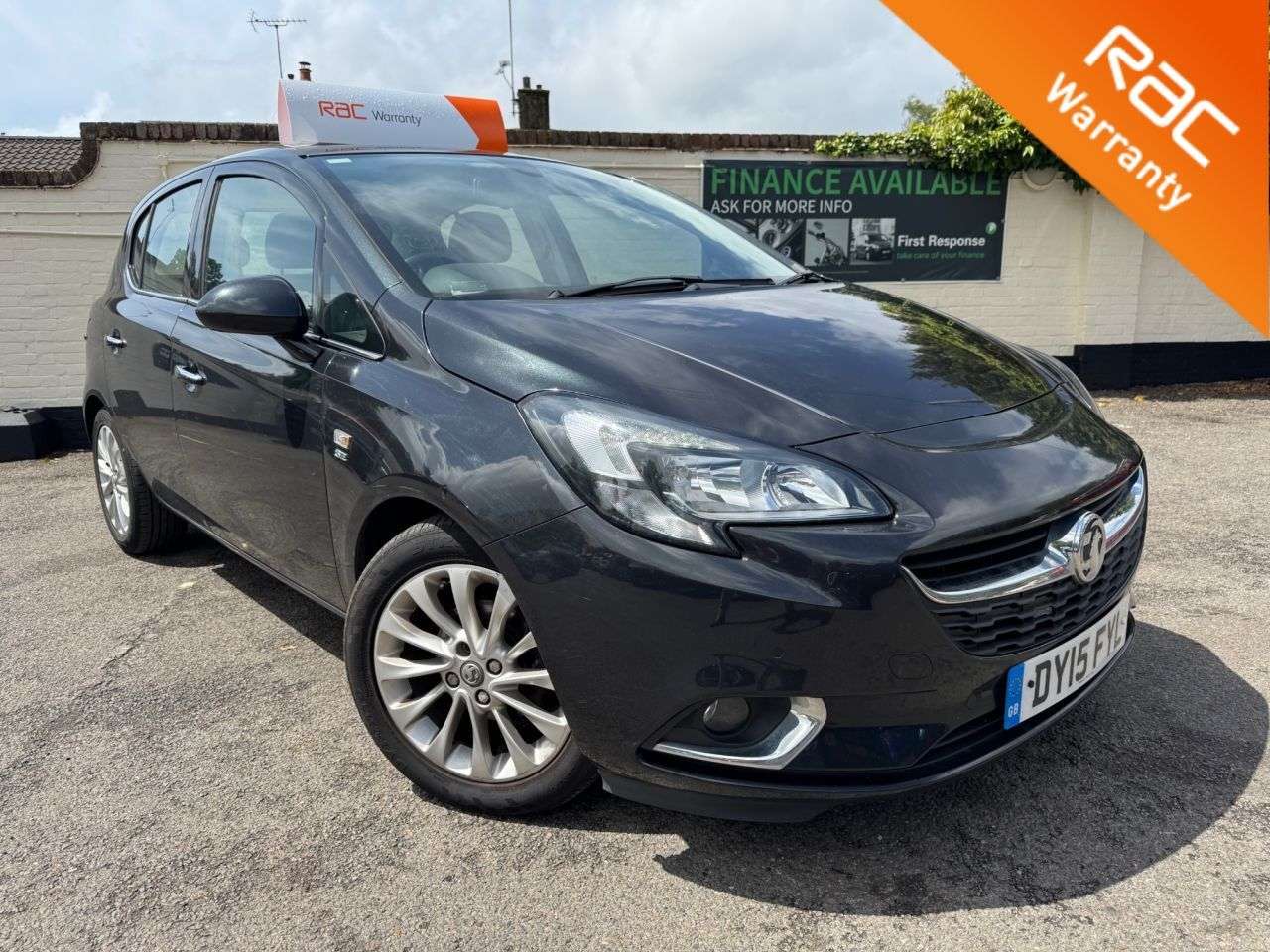 A 2015 VAUXHALL CORSA 1.2i SE Hatchback 5dr Petrol Manual Euro 6 (70 ps) 6 MONTHS RAC WARRANTY IN A 2015 VAUXHALL CORSA 1.2i SE Hatchback 5dr Petrol Manual Euro 6 (70 ps) 6 MONTHS RAC WARRANTY IN