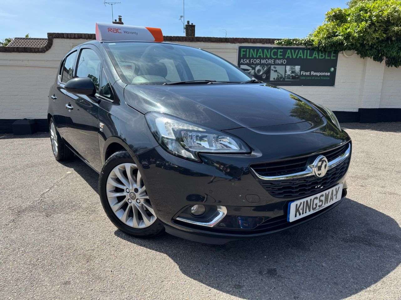 A 2015 VAUXHALL CORSA 1.2i SE Hatchback 5dr Petrol Manual Euro 6 (70 ps) 6 MONTHS RAC WARRANTY IN A 2015 VAUXHALL CORSA 1.2i SE Hatchback 5dr Petrol Manual Euro 6 (70 ps) 6 MONTHS RAC WARRANTY IN