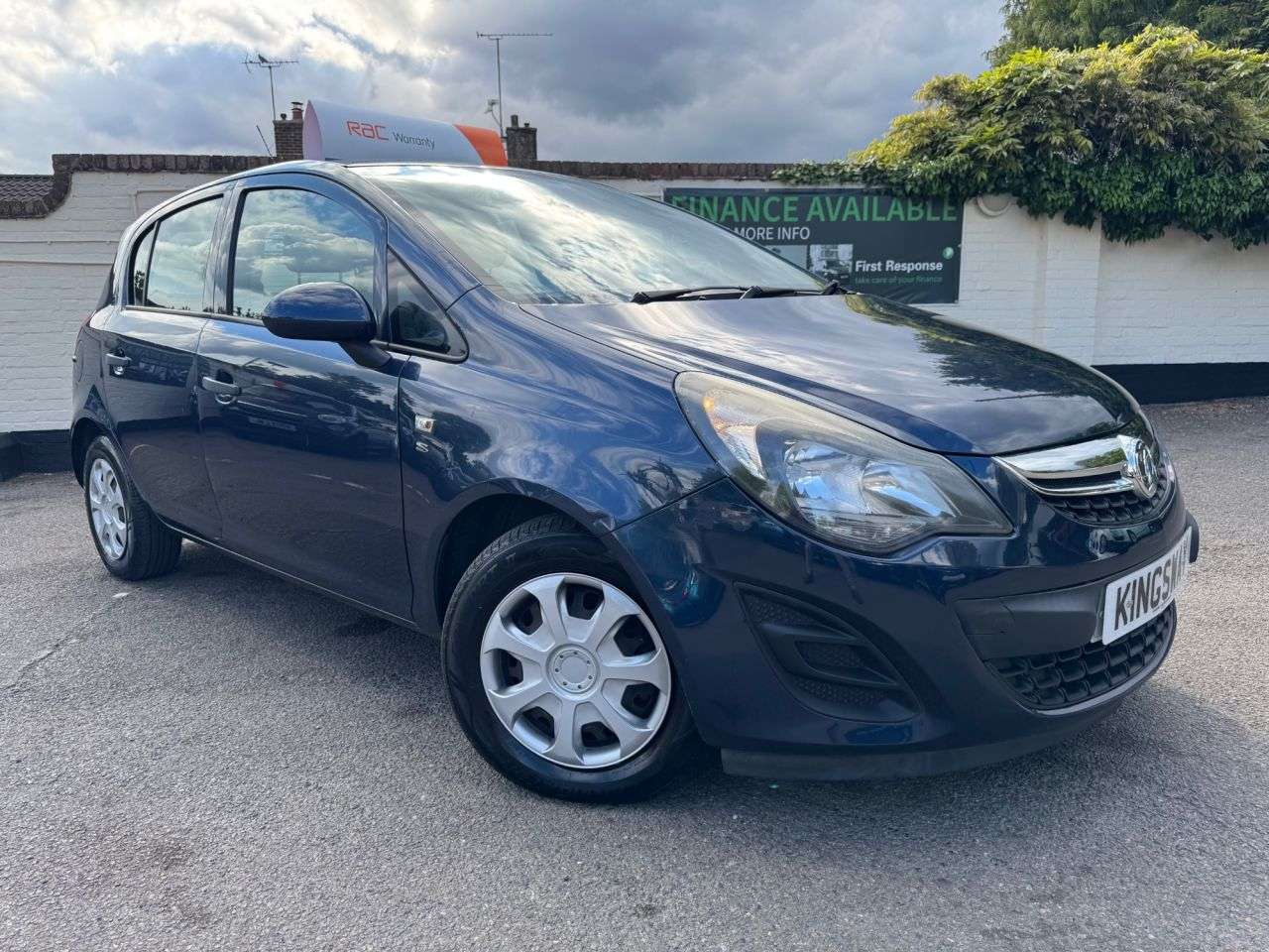 A 2013 VAUXHALL CORSA 1.2i ecoFLEX 16V S Hatchback 5dr Petrol Manual Euro 5 (s/s) (A/C) (85 ps) 6 A 2013 VAUXHALL CORSA 1.2i ecoFLEX 16V S Hatchback 5dr Petrol Manual Euro 5 (s/s) (A/C) (85 ps) 6