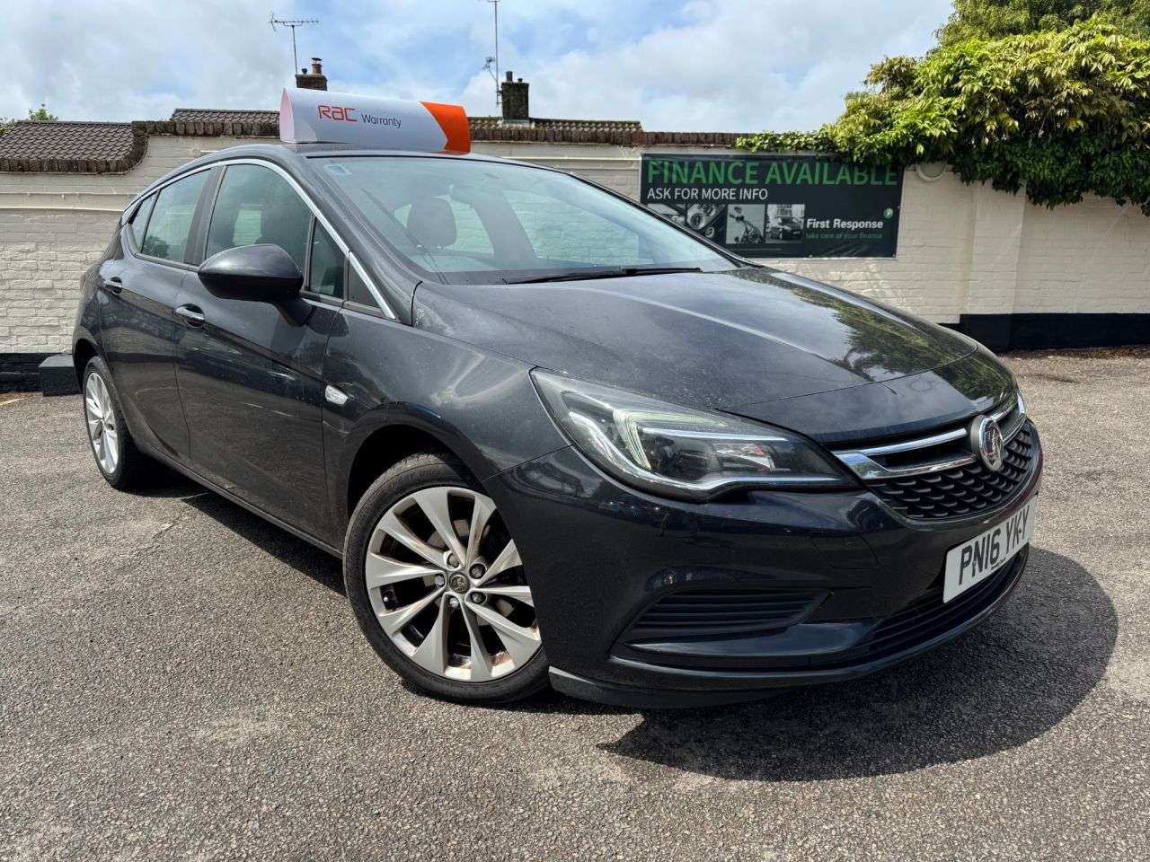 A 2016 VAUXHALL ASTRA 1.4i Energy Hatchback 5dr Petrol Manual Euro 6 (100 ps) 6 MONTHS RAC WARRAN A 2016 VAUXHALL ASTRA 1.4i Energy Hatchback 5dr Petrol Manual Euro 6 (100 ps) 6 MONTHS RAC WARRAN