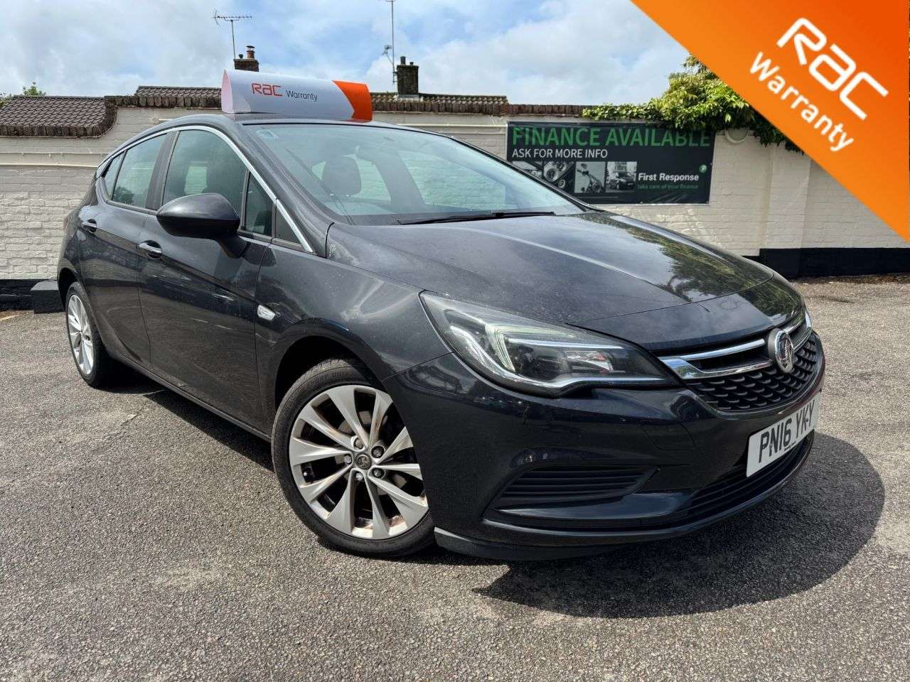A 2016 VAUXHALL ASTRA 1.4i Energy Hatchback 5dr Petrol Manual Euro 6 (100 ps) 6 MONTHS RAC WARRAN A 2016 VAUXHALL ASTRA 1.4i Energy Hatchback 5dr Petrol Manual Euro 6 (100 ps) 6 MONTHS RAC WARRAN