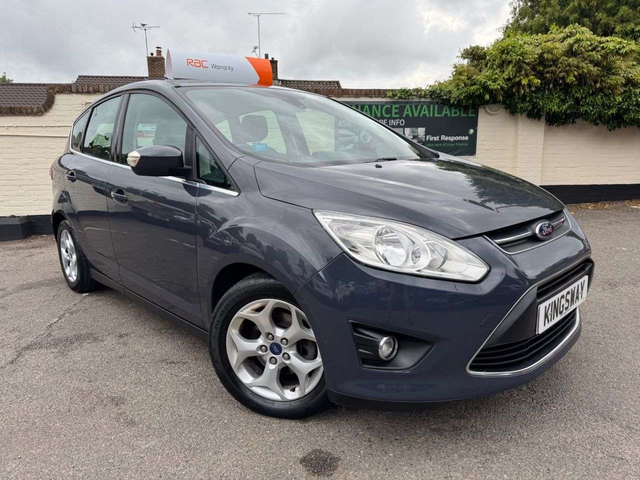 A 2014 FORD C-MAX 1.6 TDCi Zetec MPV 5dr Diesel Manual Euro 5 (115 ps) A 2014 FORD C-MAX 1.6 TDCi Zetec MPV 5dr Diesel Manual Euro 5 (115 ps)
