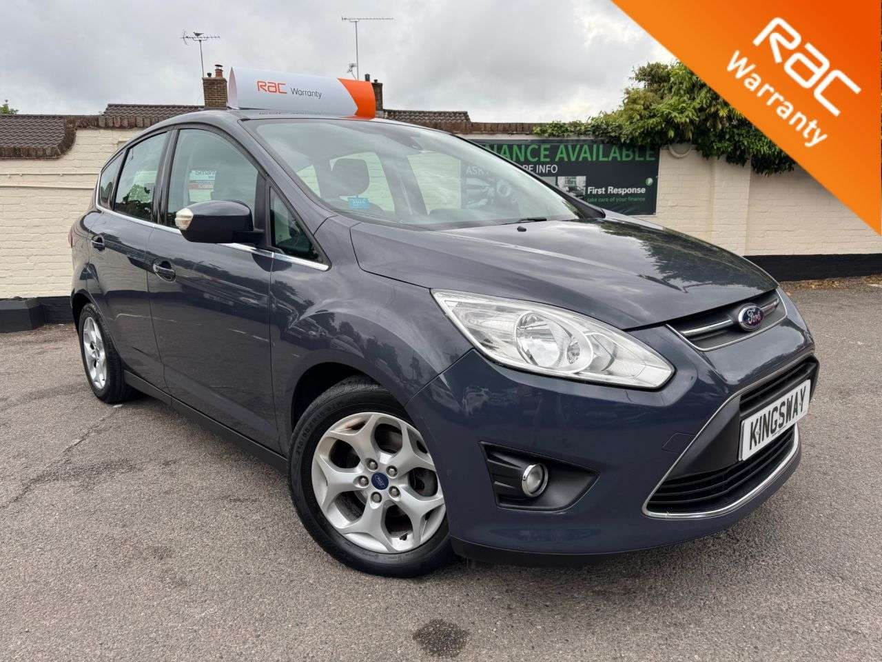 A 2014 FORD C-MAX 1.6 TDCi Zetec MPV 5dr Diesel Manual Euro 5 (115 ps) A 2014 FORD C-MAX 1.6 TDCi Zetec MPV 5dr Diesel Manual Euro 5 (115 ps)