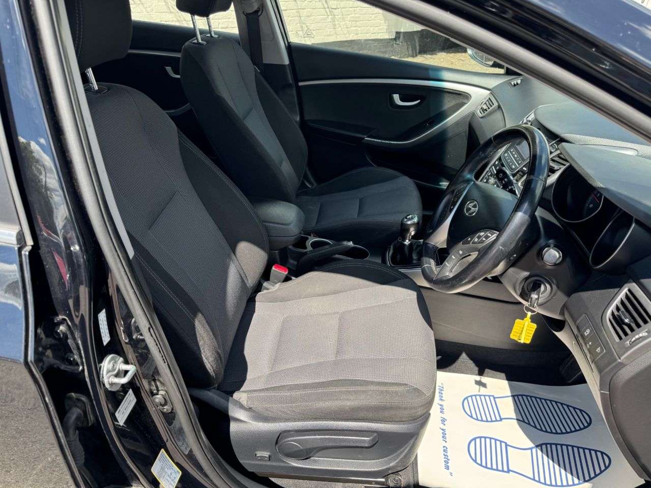 2015 HYUNDAI I30 2015 HYUNDAI I30