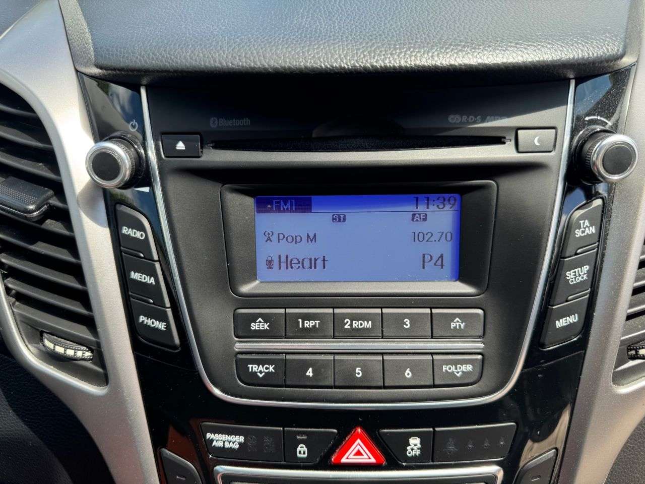 2015 HYUNDAI I30 2015 HYUNDAI I30