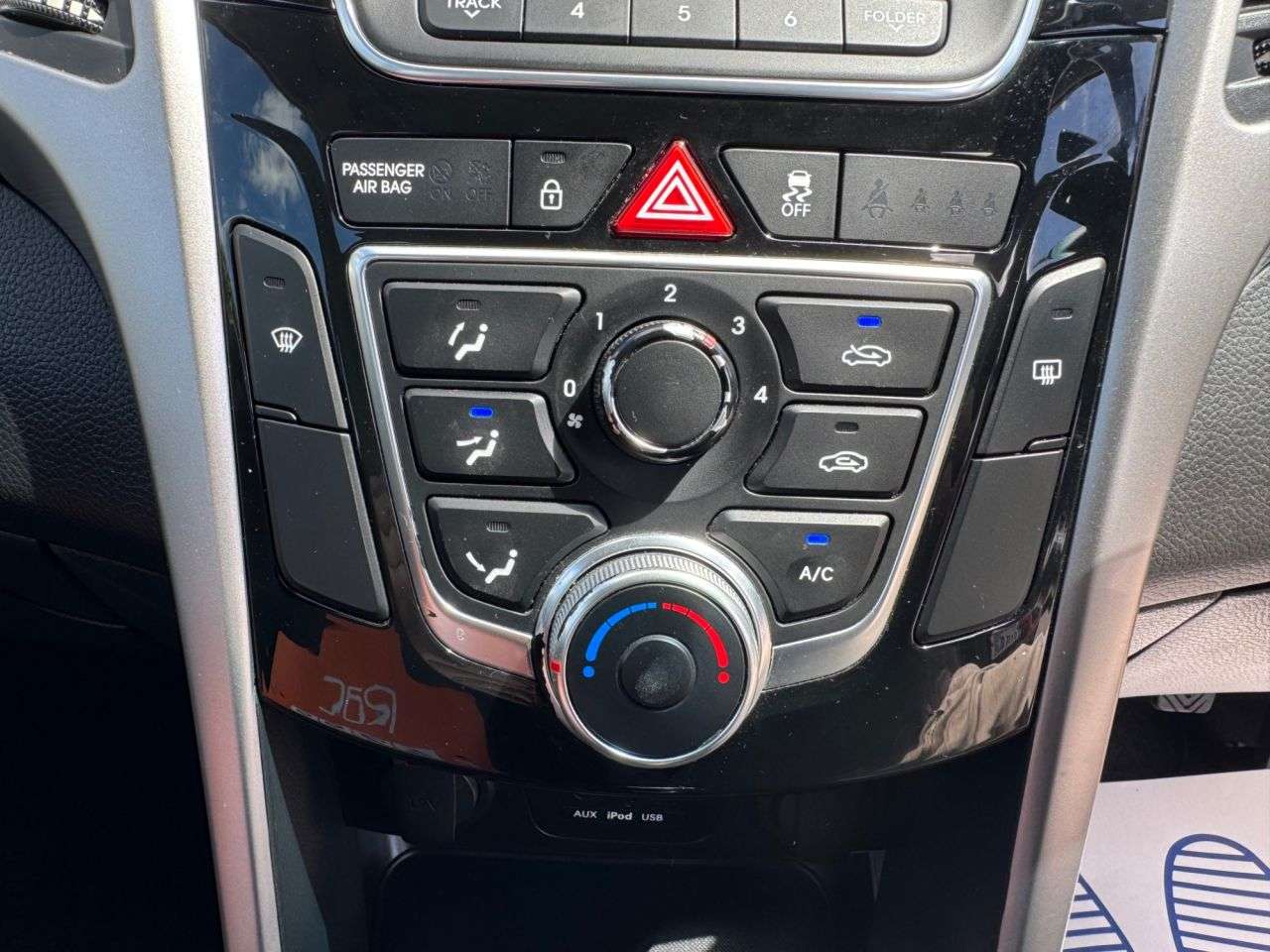 2015 HYUNDAI I30 2015 HYUNDAI I30