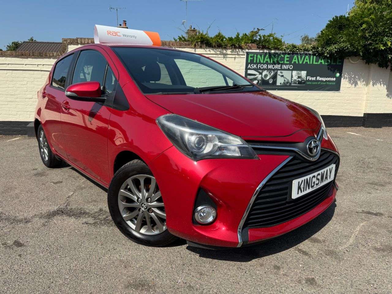 A 2016 TOYOTA YARIS 1.33 Dual VVT-i Icon Hatchback 5dr Petrol Manual Euro 6 (99 ps) 6 MONTHS RA A 2016 TOYOTA YARIS 1.33 Dual VVT-i Icon Hatchback 5dr Petrol Manual Euro 6 (99 ps) 6 MONTHS RA