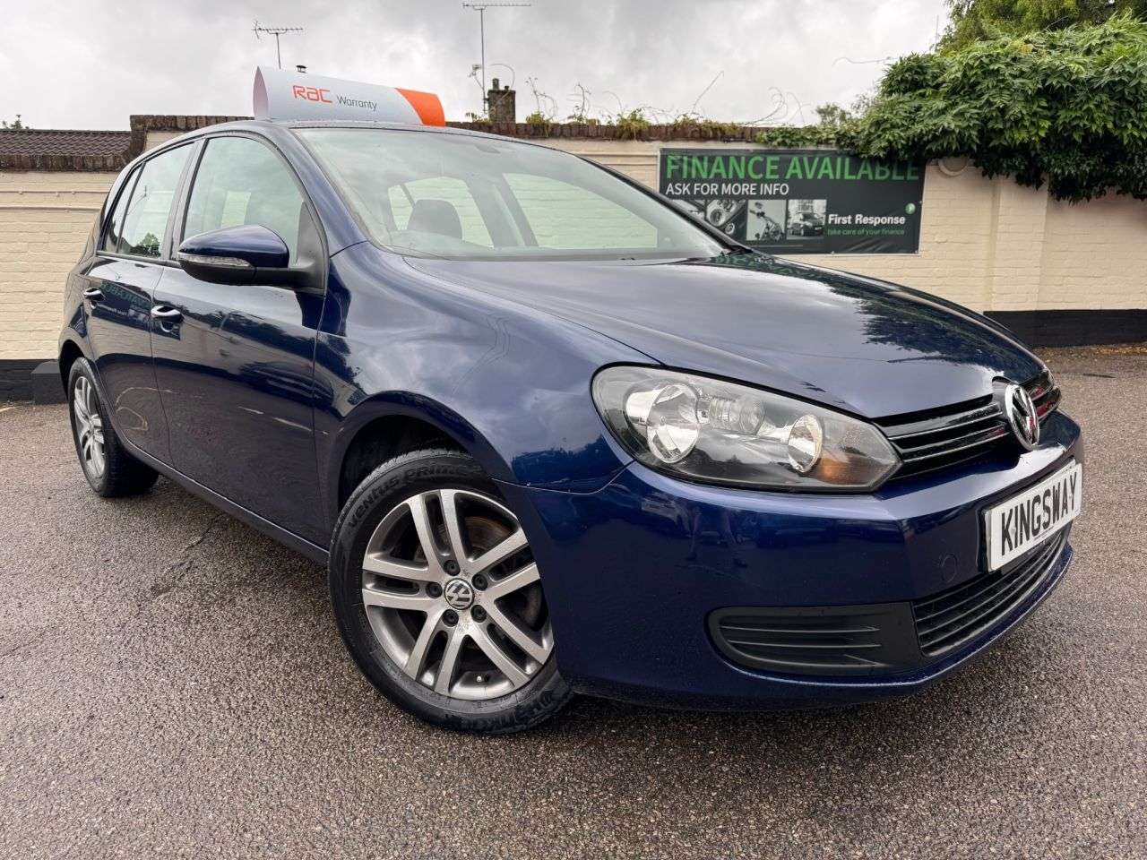 A 2009 VOLKSWAGEN GOLF 1.4 TSI SE Hatchback 5dr Petrol Manual Euro 5 (122 ps) 6 MONTHS RAC WARRANT A 2009 VOLKSWAGEN GOLF 1.4 TSI SE Hatchback 5dr Petrol Manual Euro 5 (122 ps) 6 MONTHS RAC WARRANT