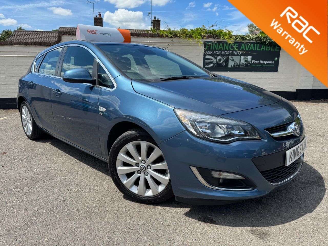 A 2014 VAUXHALL ASTRA 1.6 16v Elite Hatchback 5dr Petrol Manual Euro 5 (115 ps) 6 MONTHS RAC WARR A 2014 VAUXHALL ASTRA 1.6 16v Elite Hatchback 5dr Petrol Manual Euro 5 (115 ps) 6 MONTHS RAC WARR