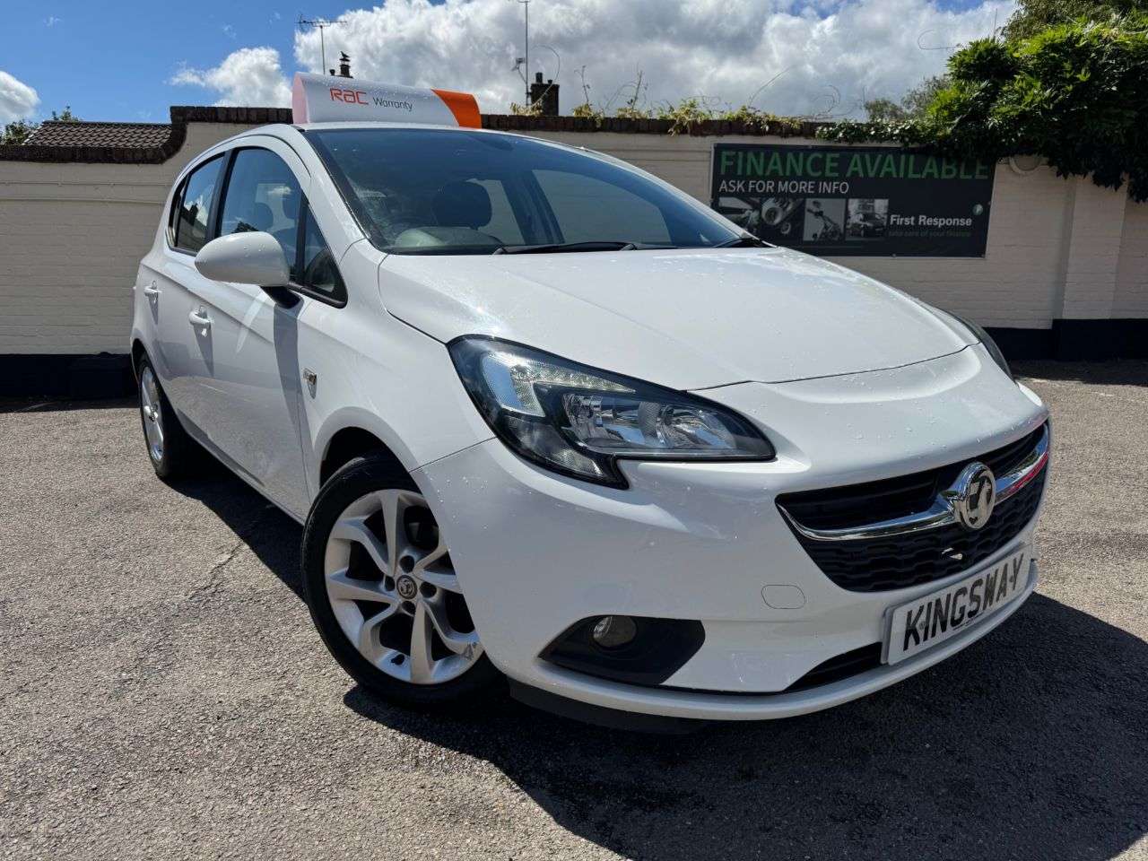 A 2015 VAUXHALL CORSA 1.4i ecoFLEX Excite Hatchback 5dr Petrol Manual Euro 6 (a/c) (90 ps) 6 MONT A 2015 VAUXHALL CORSA 1.4i ecoFLEX Excite Hatchback 5dr Petrol Manual Euro 6 (a/c) (90 ps) 6 MONT