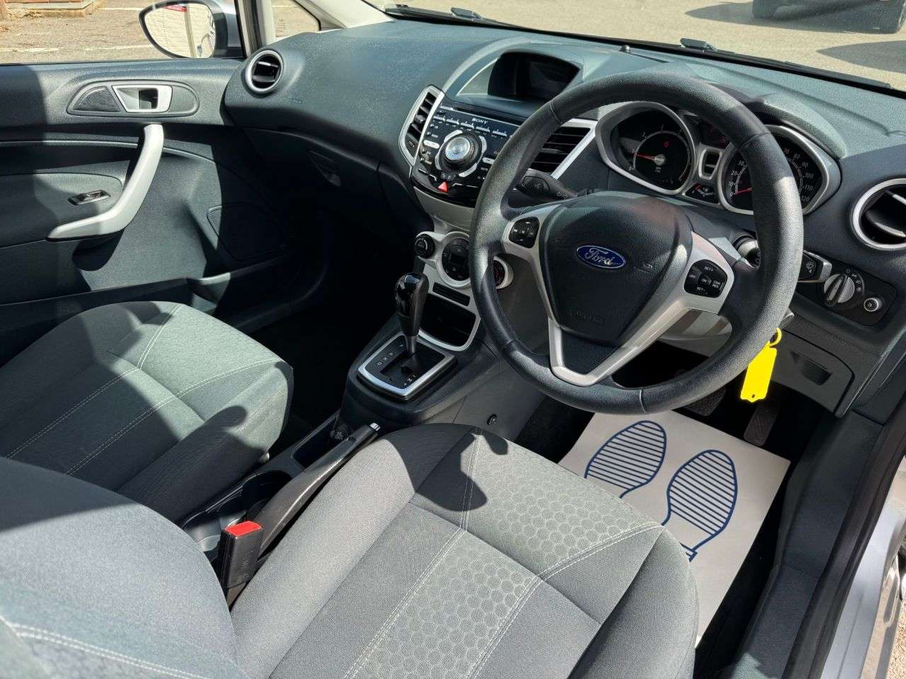 2011 FORD FIESTA 2011 FORD FIESTA