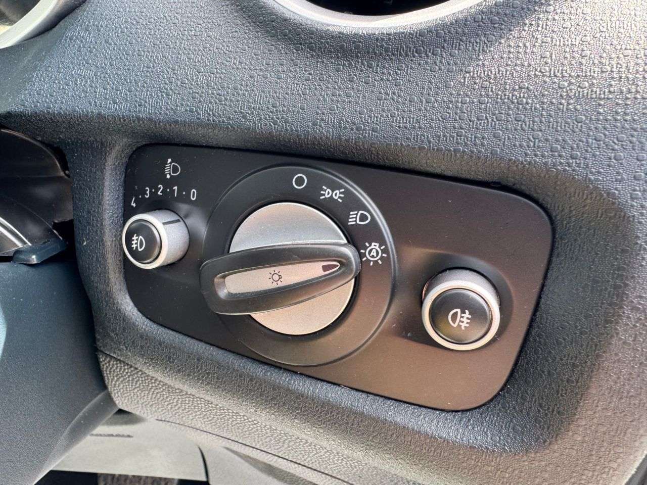 2011 FORD FIESTA 2011 FORD FIESTA