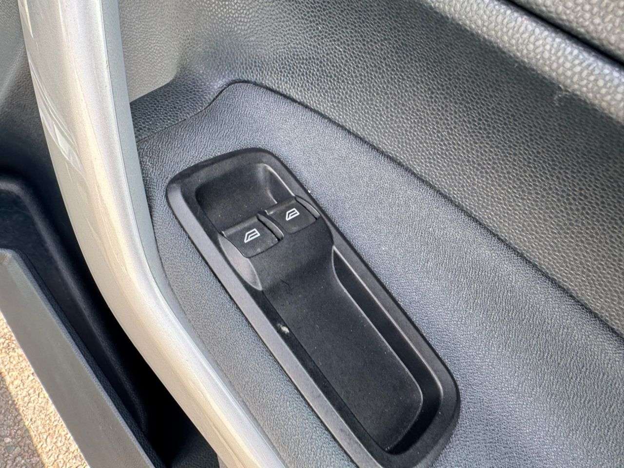 2011 FORD FIESTA 2011 FORD FIESTA