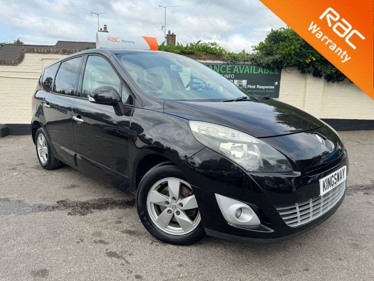 A 2010 RENAULT GRAND SCENIC 1.6 VVT Dynamique TomTom MPV 5dr Petrol Manual Euro 5 (110 ps) 6 MONTHS RAC A 2010 RENAULT GRAND SCENIC 1.6 VVT Dynamique TomTom MPV 5dr Petrol Manual Euro 5 (110 ps) 6 MONTHS RAC