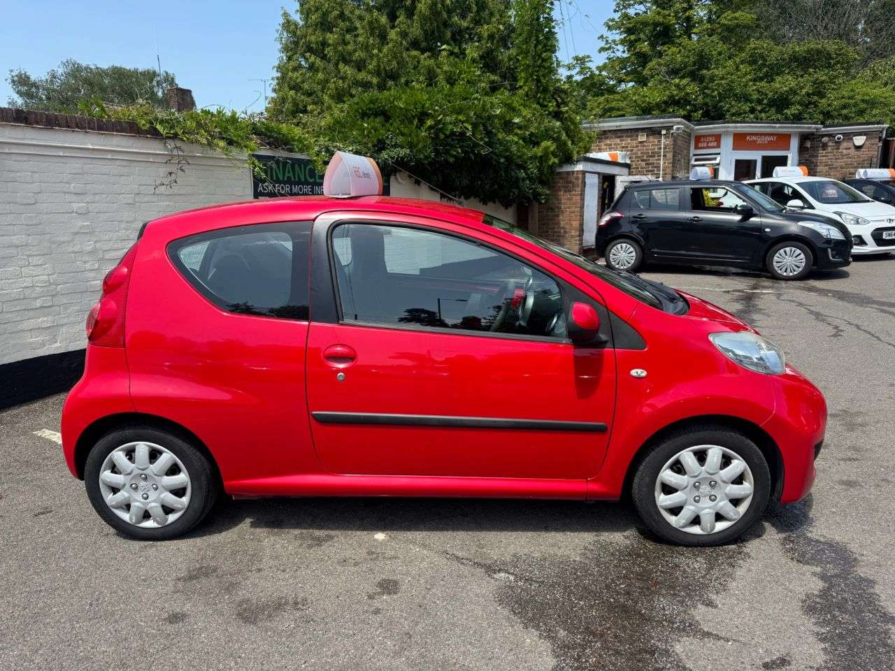 2010 PEUGEOT 107 2010 PEUGEOT 107