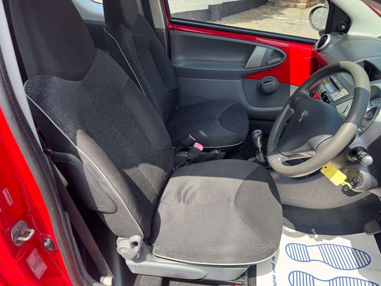 2010 PEUGEOT 107 2010 PEUGEOT 107