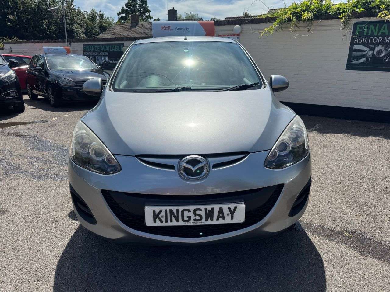 A 2014 MAZDA MAZDA2 1.3 Tamura Hatchback 5dr Petrol Manual Euro 5 (84 ps) 6 MONTHS RAC WARRANTY A 2014 MAZDA MAZDA2 1.3 Tamura Hatchback 5dr Petrol Manual Euro 5 (84 ps) 6 MONTHS RAC WARRANTY