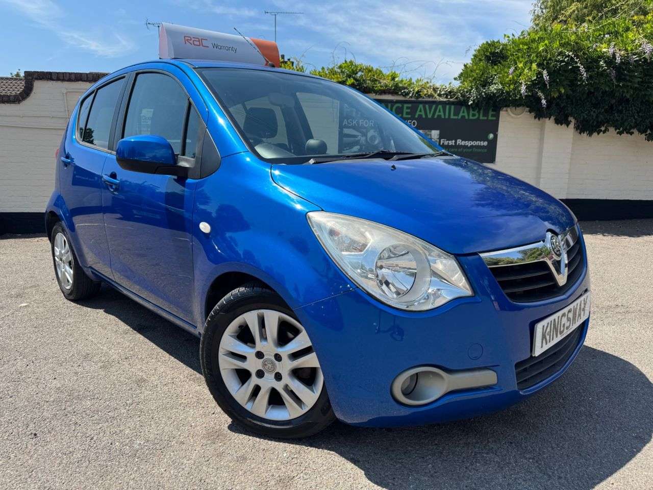 A 2011 VAUXHALL AGILA 1.2 VVT ecoFLEX SE MPV 5dr Petrol Manual Euro 5 (94 ps) A 2011 VAUXHALL AGILA 1.2 VVT ecoFLEX SE MPV 5dr Petrol Manual Euro 5 (94 ps)