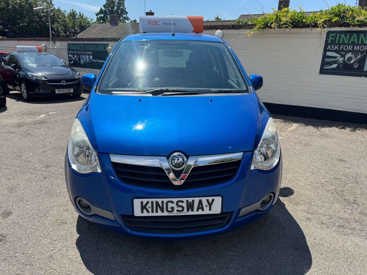 A 2011 VAUXHALL AGILA 1.2 VVT ecoFLEX SE MPV 5dr Petrol Manual Euro 5 (94 ps) A 2011 VAUXHALL AGILA 1.2 VVT ecoFLEX SE MPV 5dr Petrol Manual Euro 5 (94 ps)