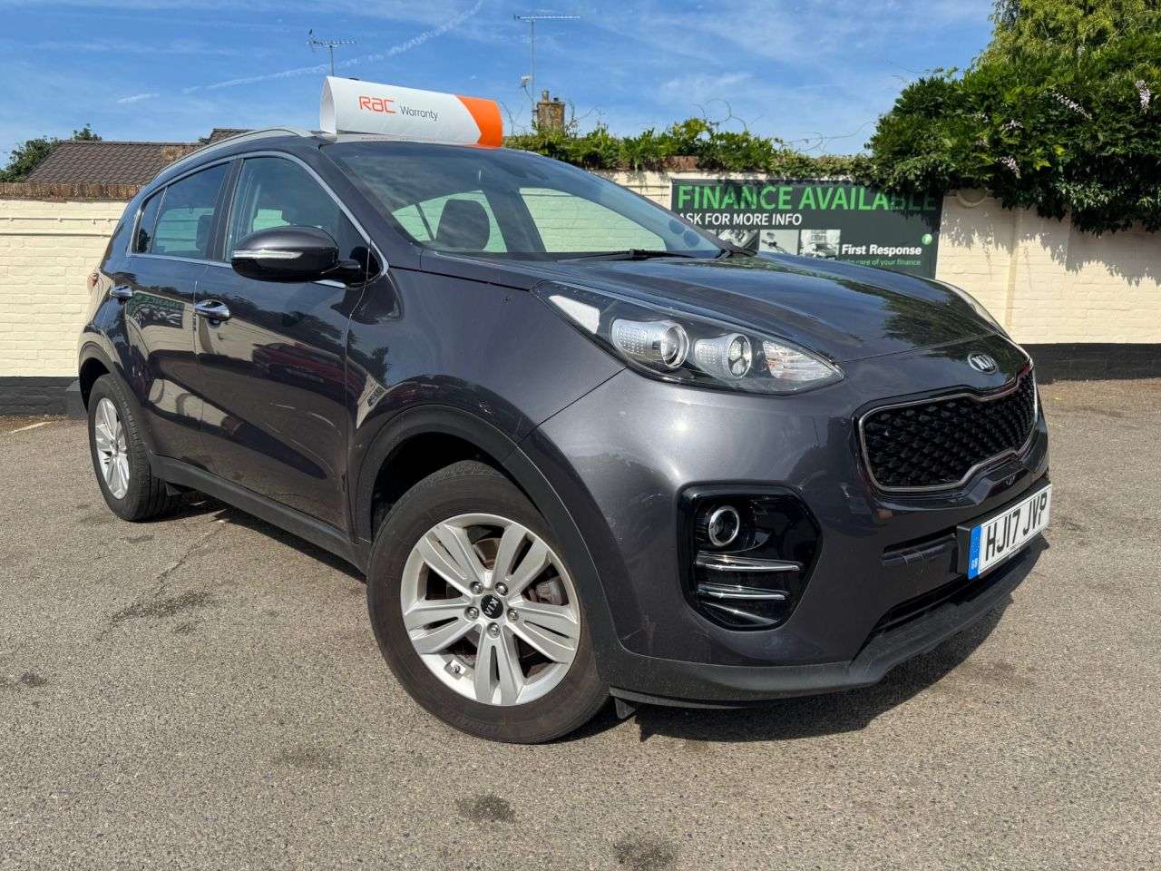A 2017 KIA SPORTAGE 1.6 GDi 2 SUV 5dr Petrol Manual Euro 6 (s/s) (130 bhp) 6 MONTHS RAC WARRANT A 2017 KIA SPORTAGE 1.6 GDi 2 SUV 5dr Petrol Manual Euro 6 (s/s) (130 bhp) 6 MONTHS RAC WARRANT