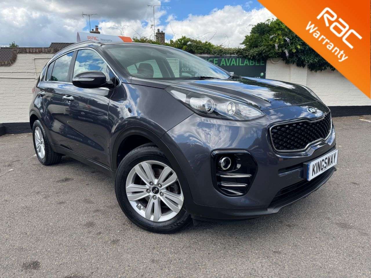 A 2017 KIA SPORTAGE 1.6 GDi 2 SUV 5dr Petrol Manual Euro 6 (s/s) (130 bhp) 6 MONTHS RAC WARRANT A 2017 KIA SPORTAGE 1.6 GDi 2 SUV 5dr Petrol Manual Euro 6 (s/s) (130 bhp) 6 MONTHS RAC WARRANT