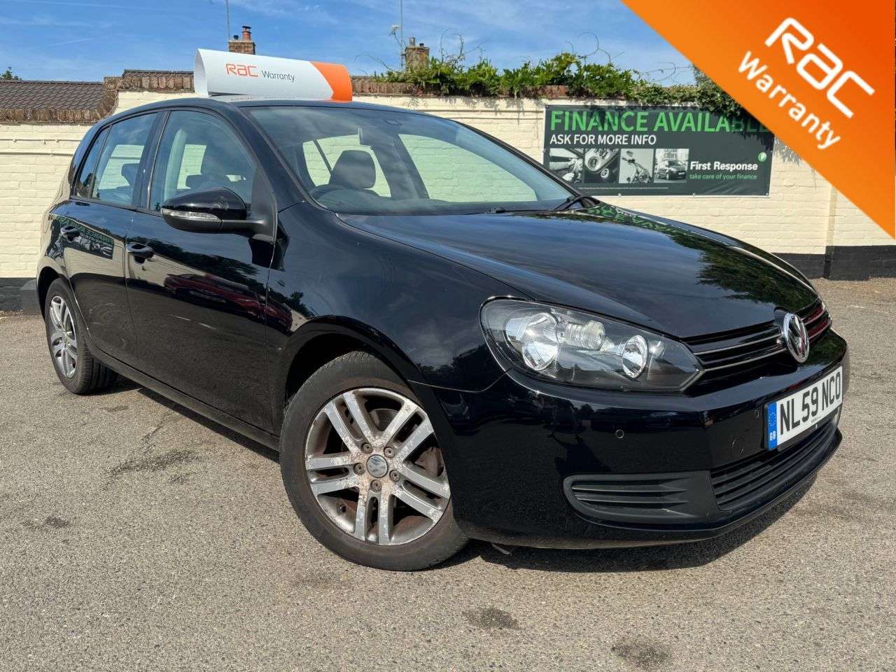 A 2009 VOLKSWAGEN GOLF 1.4 TSI SE Hatchback 5dr Petrol Manual Euro 5 (122 ps) 6 MONTHS RAC WARRANT A 2009 VOLKSWAGEN GOLF 1.4 TSI SE Hatchback 5dr Petrol Manual Euro 5 (122 ps) 6 MONTHS RAC WARRANT