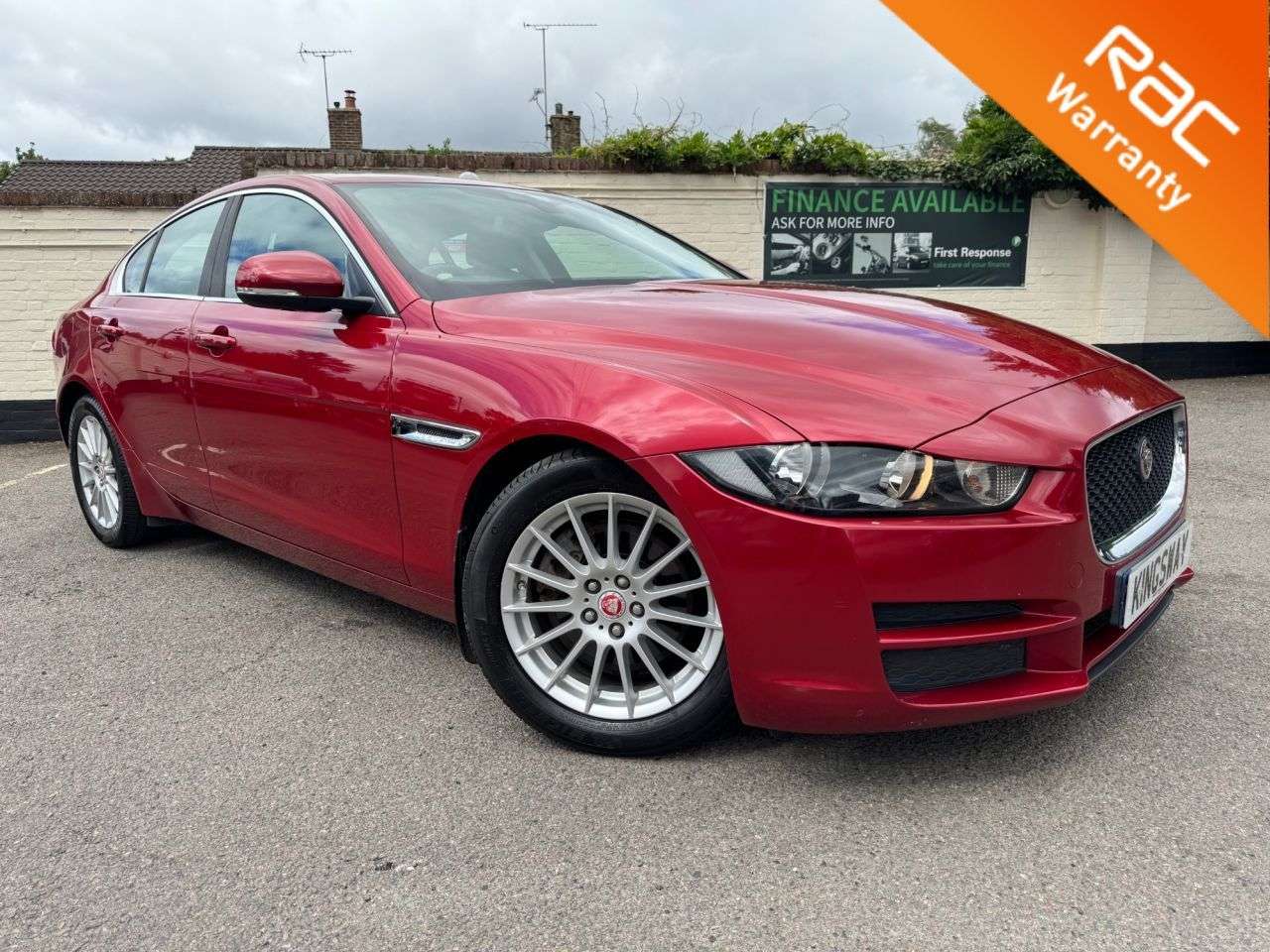 A 2015 JAGUAR XE 2.0d Prestige Saloon 4dr Diesel Manual Euro 6 (s/s) (163 ps) 6 MONTHS RAC W A 2015 JAGUAR XE 2.0d Prestige Saloon 4dr Diesel Manual Euro 6 (s/s) (163 ps) 6 MONTHS RAC W
