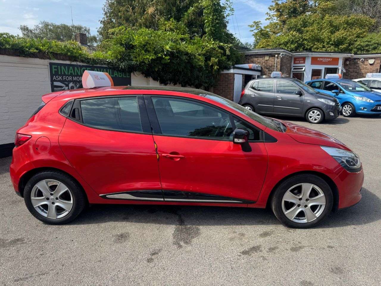 2015 RENAULT CLIO 2015 RENAULT CLIO