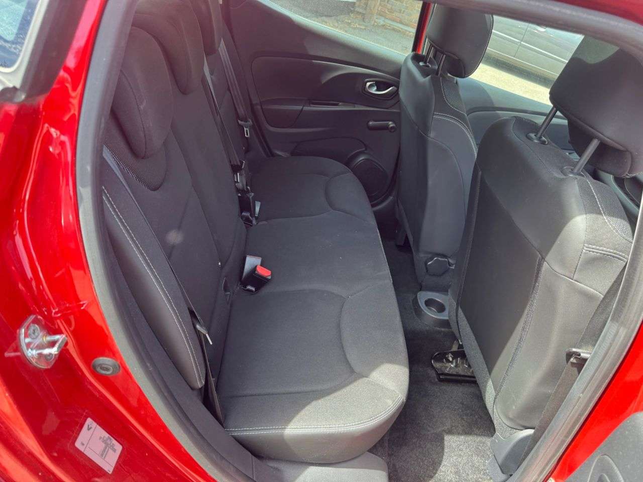 2015 RENAULT CLIO 2015 RENAULT CLIO