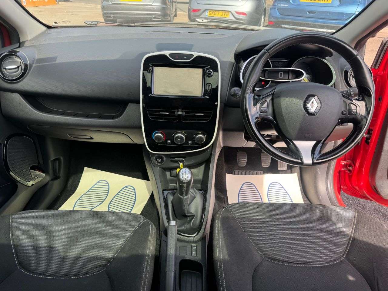 2015 RENAULT CLIO 2015 RENAULT CLIO