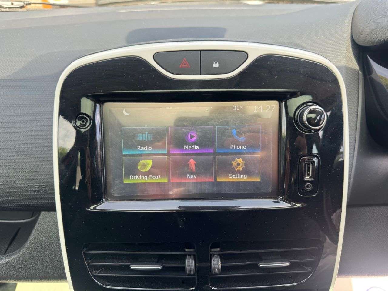2015 RENAULT CLIO 2015 RENAULT CLIO