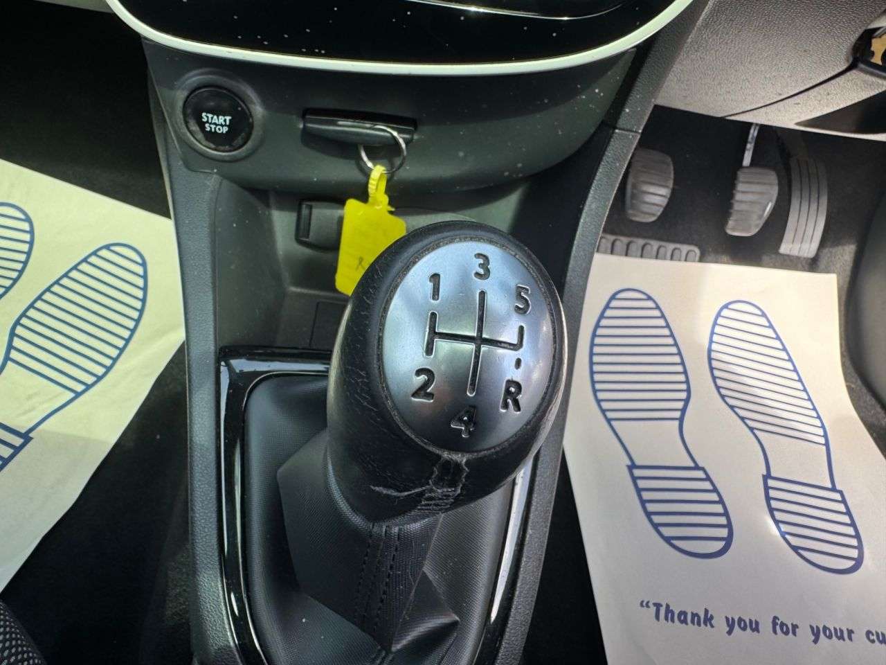 2015 RENAULT CLIO 2015 RENAULT CLIO