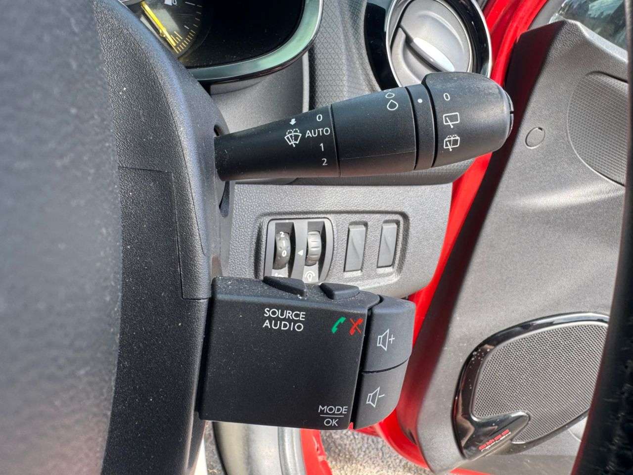 2015 RENAULT CLIO 2015 RENAULT CLIO