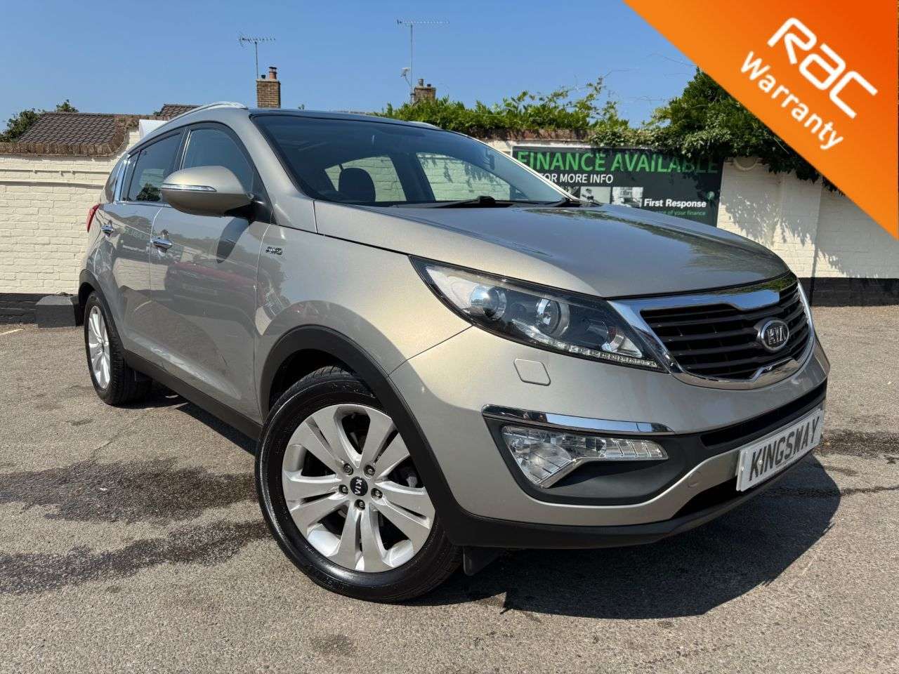 A 2012 KIA SPORTAGE 2.0 CRDi KX-3 SUV 5dr Diesel Auto AWD Euro 5 (134 bhp) A 2012 KIA SPORTAGE 2.0 CRDi KX-3 SUV 5dr Diesel Auto AWD Euro 5 (134 bhp)