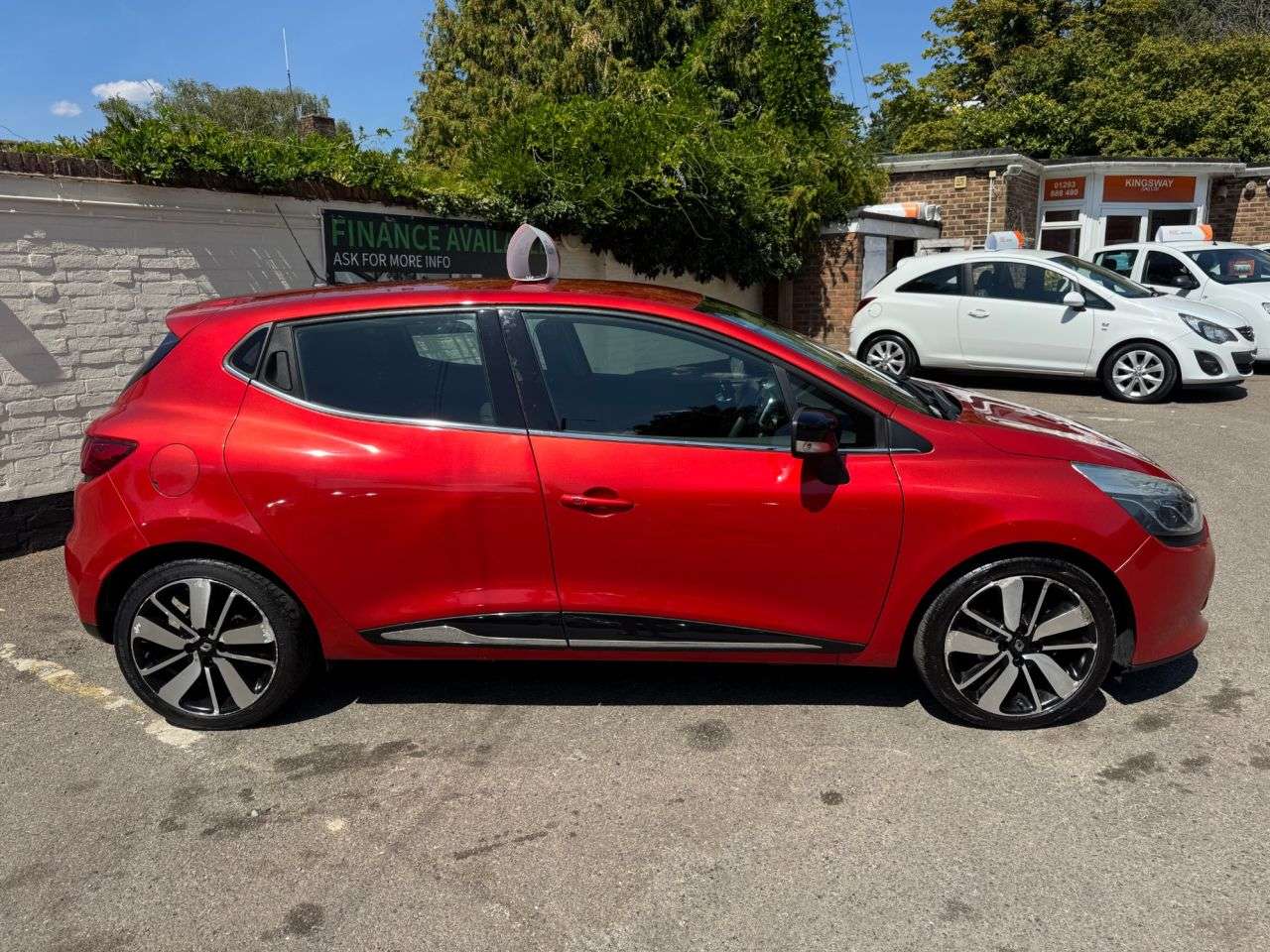 2015 RENAULT CLIO 2015 RENAULT CLIO