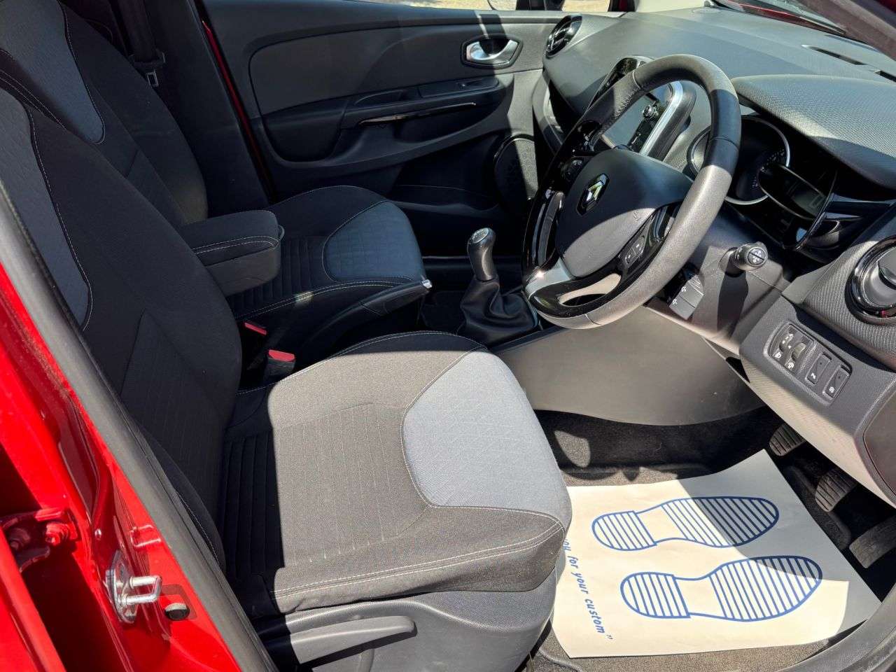 2015 RENAULT CLIO 2015 RENAULT CLIO