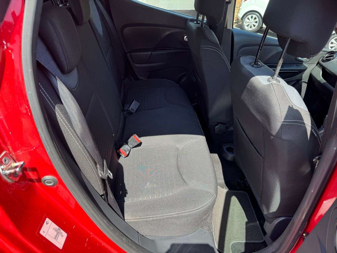 2015 RENAULT CLIO 2015 RENAULT CLIO