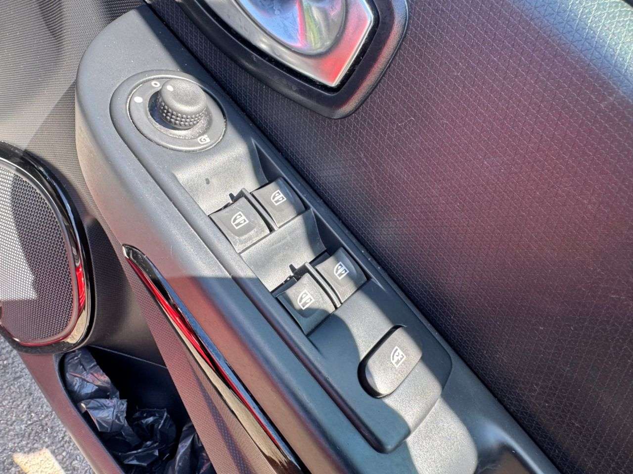2015 RENAULT CLIO 2015 RENAULT CLIO