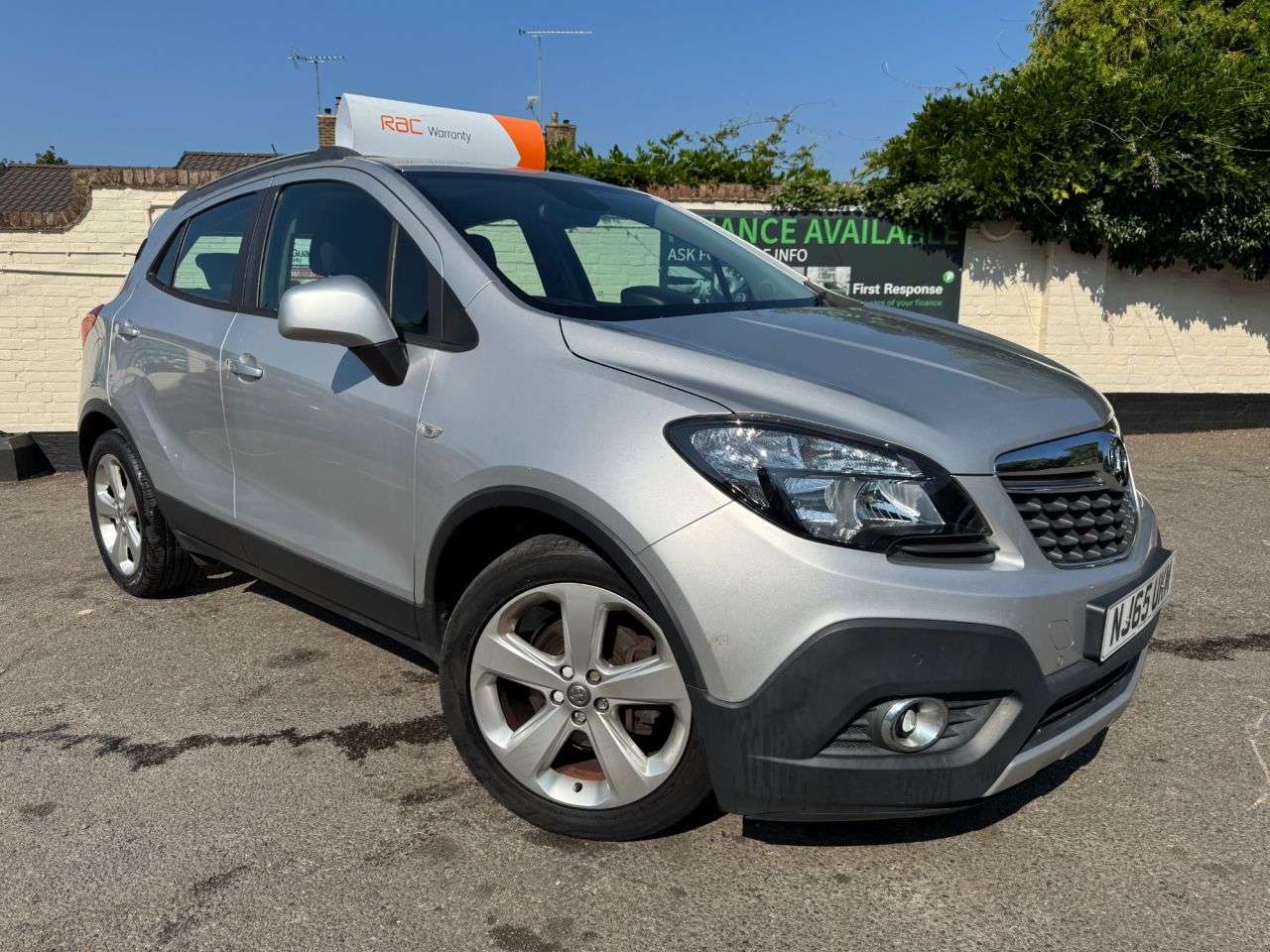 A 2015 VAUXHALL MOKKA 1.6i Tech Line SUV 5dr Petrol Manual 2WD Euro 6 (s/s) (115 ps) 6 MONTHS RAC A 2015 VAUXHALL MOKKA 1.6i Tech Line SUV 5dr Petrol Manual 2WD Euro 6 (s/s) (115 ps) 6 MONTHS RAC