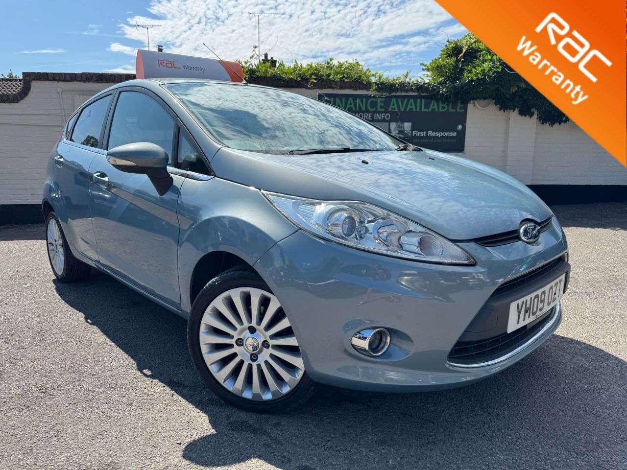 A 2009 FORD FIESTA 1.4 Titanium Hatchback 5dr Petrol Manual (133 g/km, 94 bhp) 6 MONTHS RAC WA A 2009 FORD FIESTA 1.4 Titanium Hatchback 5dr Petrol Manual (133 g/km, 94 bhp) 6 MONTHS RAC WA