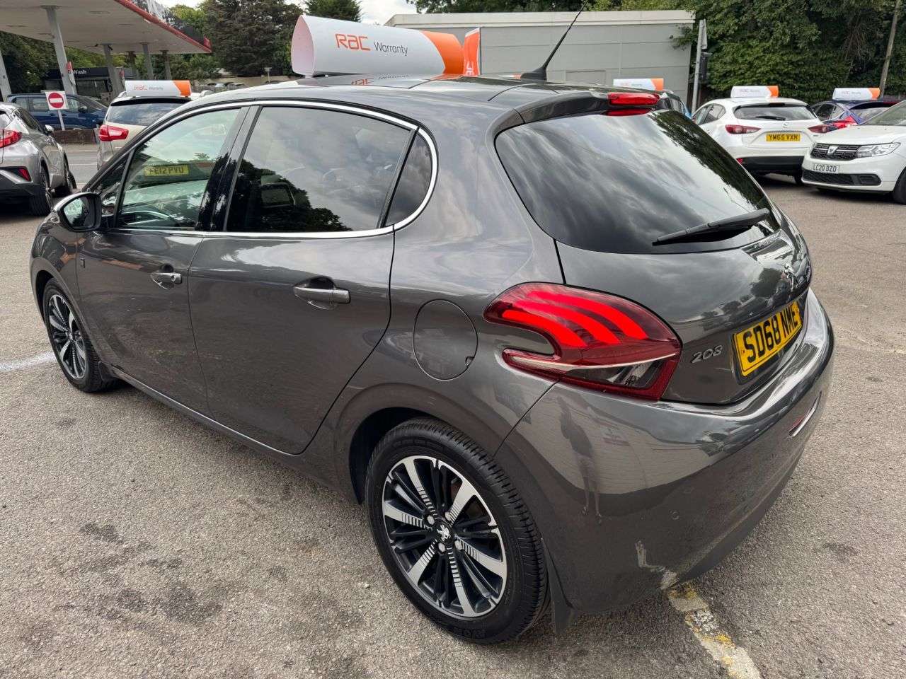 2019 PEUGEOT 208 2019 PEUGEOT 208