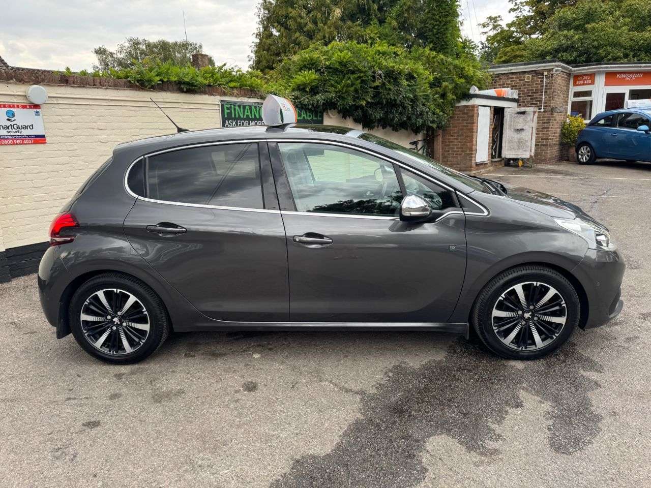 2019 PEUGEOT 208 2019 PEUGEOT 208