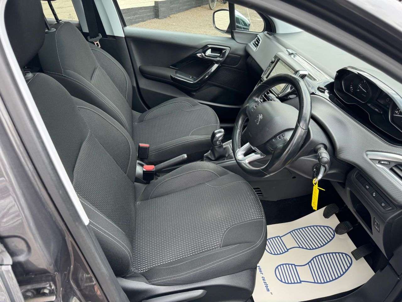 2019 PEUGEOT 208 2019 PEUGEOT 208