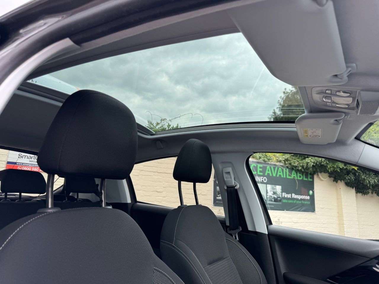 2019 PEUGEOT 208 2019 PEUGEOT 208